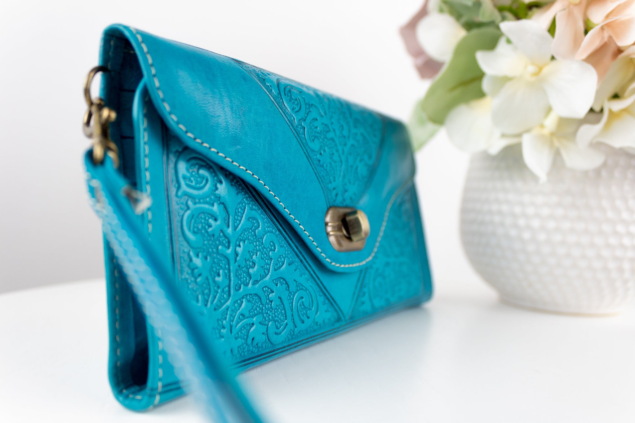 Turquoise clutch with - Gem